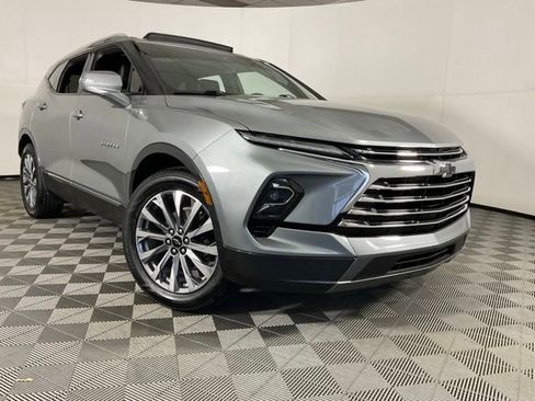 Used 2023 Chevrolet Blazer Premier FWD image 50