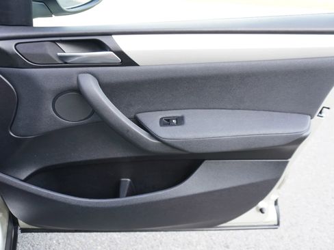 Used 2011 BMW X3 xDrive28i AWD/4WD image 16