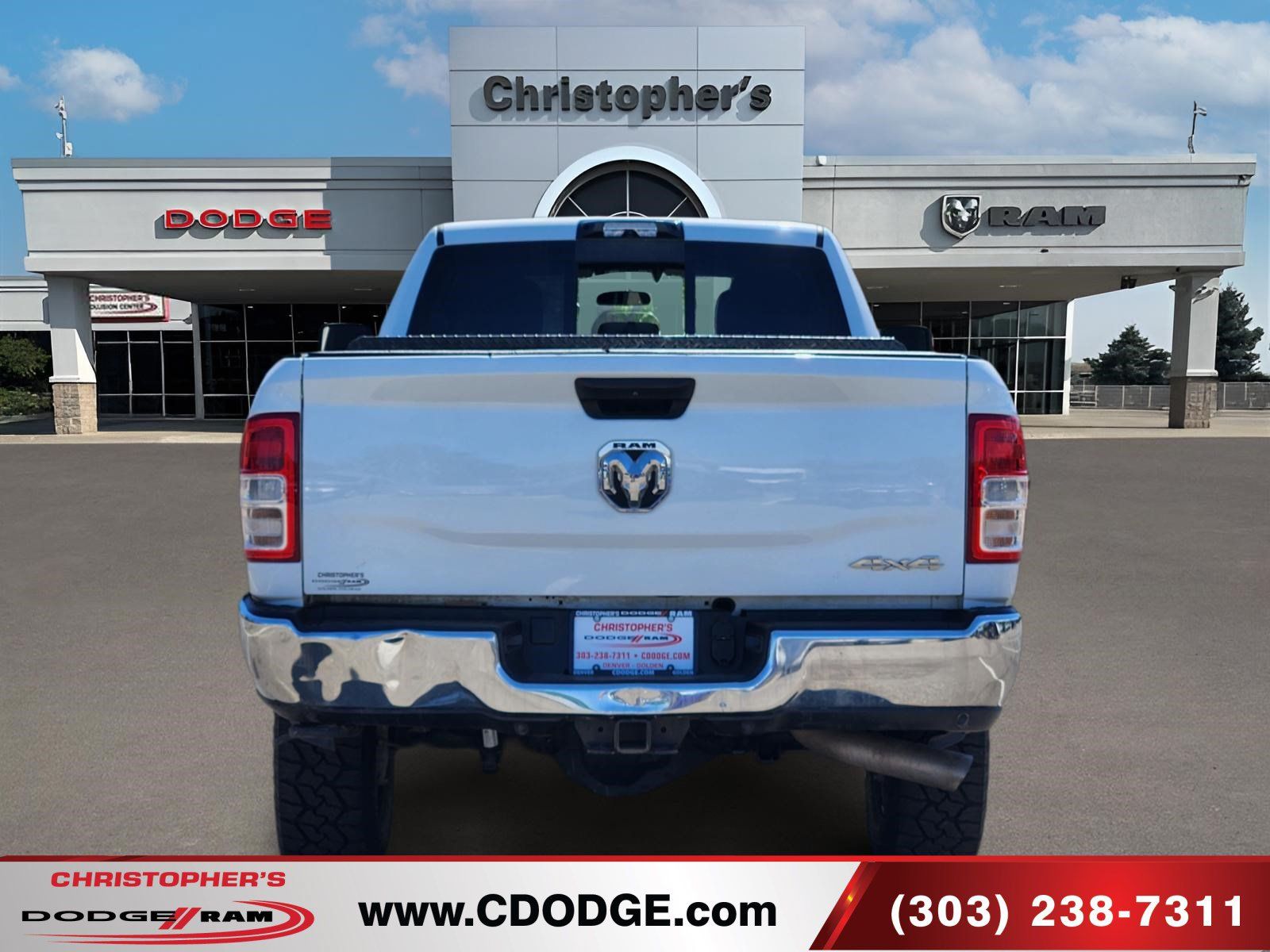 Used 2024 RAM 3500 Tradesman w/ Chrome Appearance Group AWD/4WD image 4