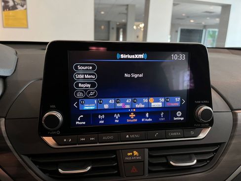 Used 2025 Nissan Altima 2.5 SV FWD image 20