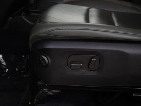 Used 2024 Jeep Wrangler High Altitude AWD/4WD image 21