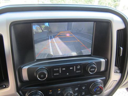 Used 2015 GMC Sierra 1500 SLE w/ SLE Value Package AWD/4WD image 30