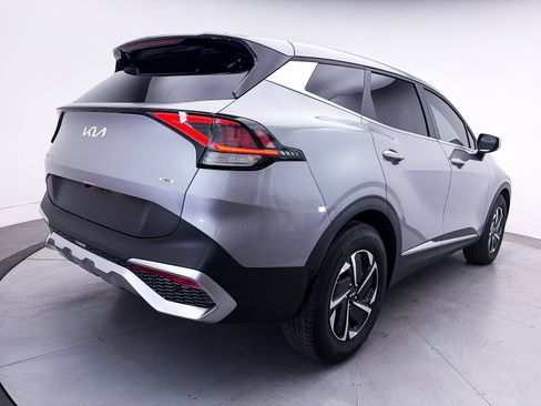 Used 2025 Kia Sportage LX FWD image 15