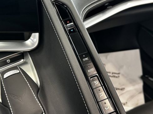 Used 2025 Chevrolet Corvette Stingray image 5