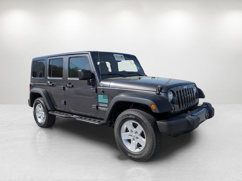 Used 2017 Jeep Wrangler Unlimited Sport w/ Quick Order Package 24S image 3