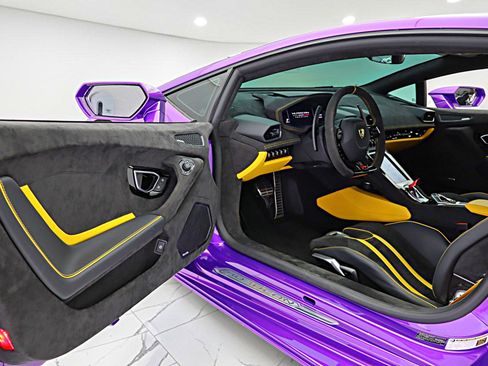 Used 2024 Lamborghini Huracan Tecnica RWD image 39
