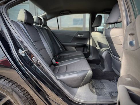 Used 2017 Honda Accord Sport image 15