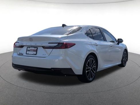 Used 2025 Toyota Camry XLE w/ Premium Plus Package FWD image 6