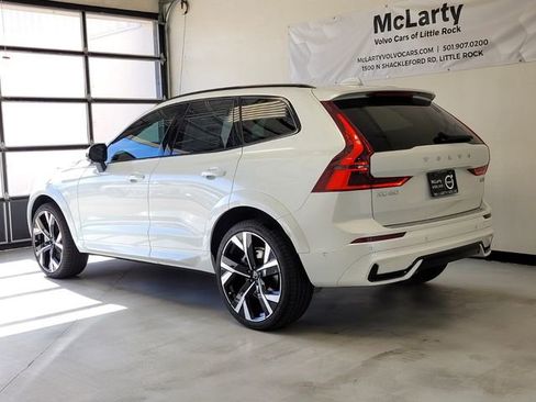 New 2026 Volvo XC60 B5 Ultra w/ Protection Package Premier image 3