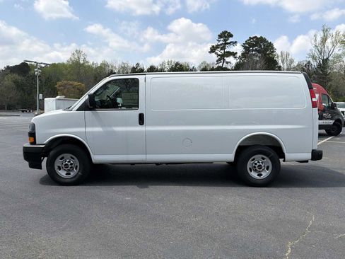 New 2025 GMC Savana 2500 w/ Driver Convenience Package image 4