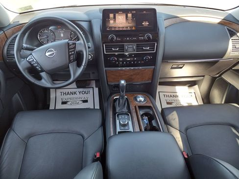 Used 2024 Nissan Armada SL image 16