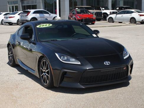 Used 2022 Toyota GR86 w/ ALL Weather Mat Package (TMS) RWD image 20