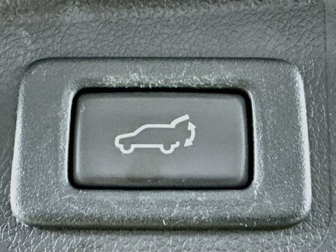 Used 2015 Subaru Outback 2.5i Limited AWD/4WD image 32