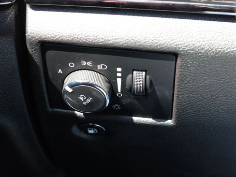 Used 2018 Jeep Grand Cherokee High Altitude image 21