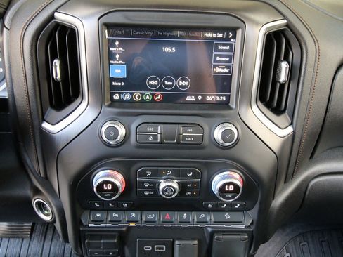 Used 2019 GMC Sierra 1500 AT4 w/ AT4 Premium Package AWD/4WD image 30