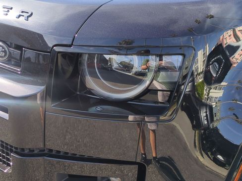 New 2026 Land Rover Defender 130 V8 image 10