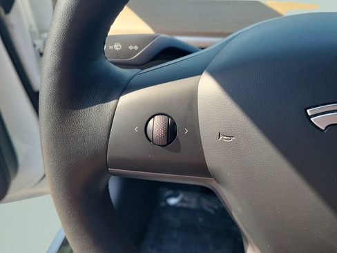 Used 2023 Tesla Model 3 Standard Range RWD image 21