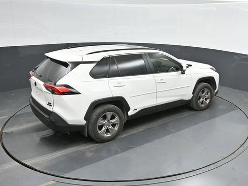 Used 2024 Toyota RAV4 XLE w/ Convenience Package image 31