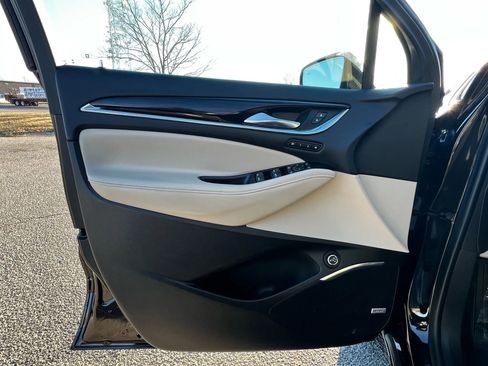 Used 2018 Buick Enclave Premium w/ Trailering Package image 25