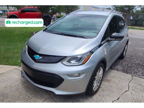 Used 2017 Chevrolet Bolt Premier FWD image 1