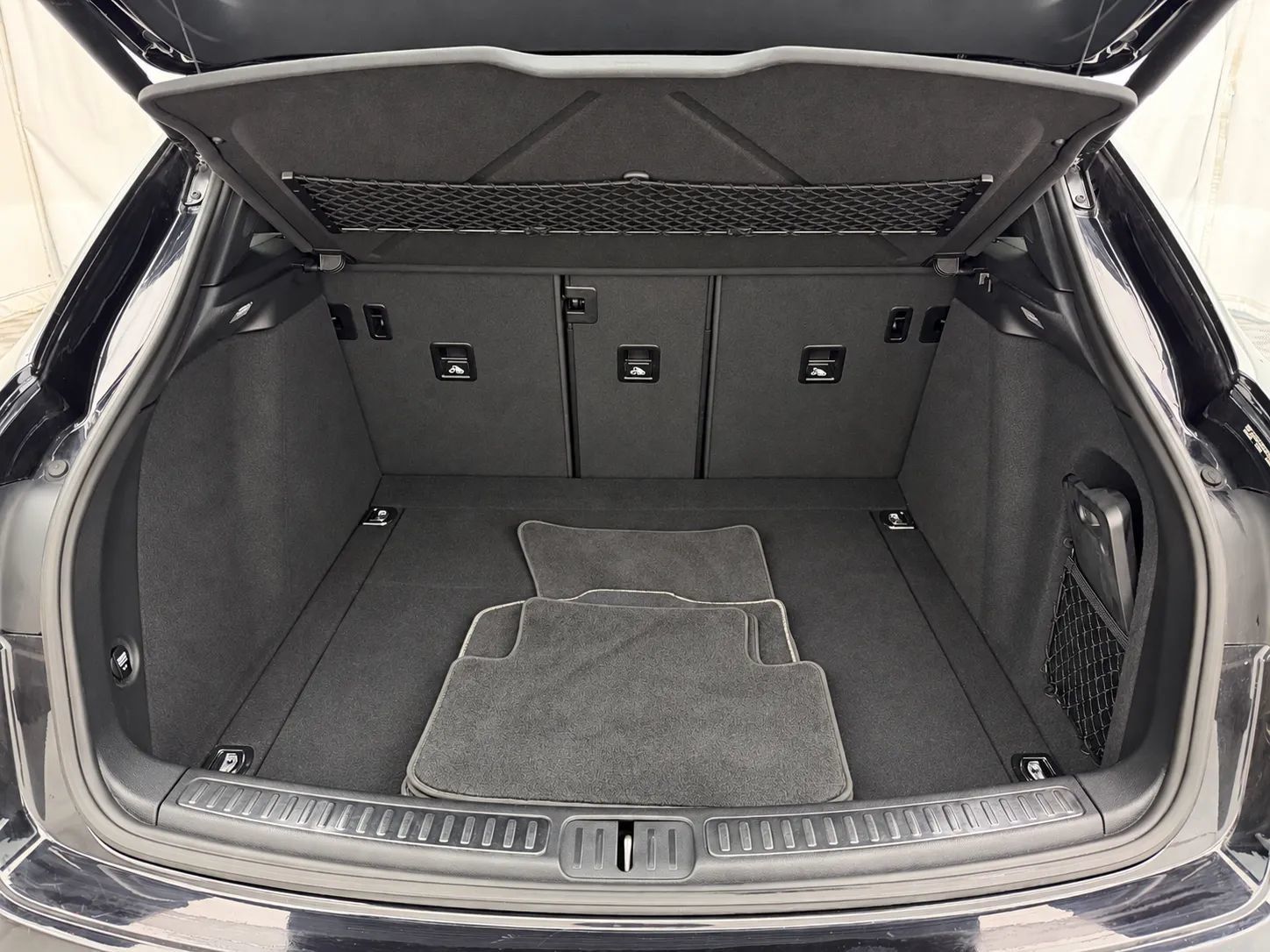 Used 2016 Porsche Macan S AWD/4WD image 24