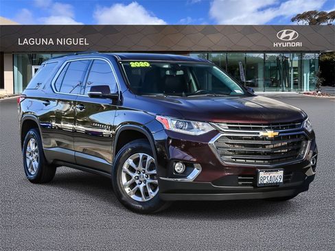 Used 2020 Chevrolet Traverse LT image 1