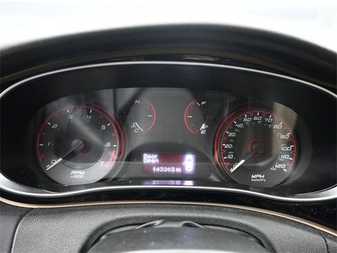 Used 2015 Dodge Dart SXT image 11