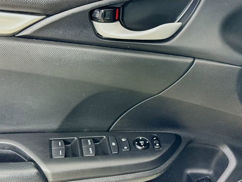 Used 2020 Honda Civic Sport image 21