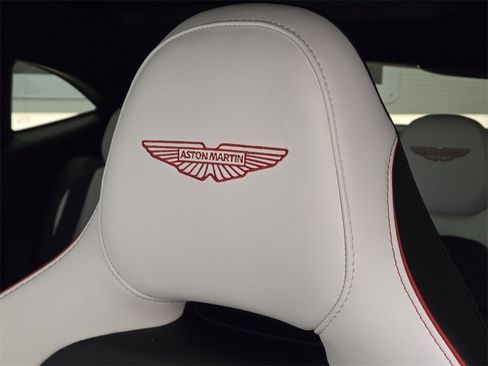 New 2026 Aston Martin DBX S image 32