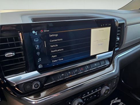 Used 2023 Chevrolet Silverado 1500 LT image 22