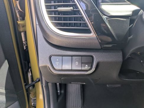 Certified 2024 Kia Seltos S FWD image 27