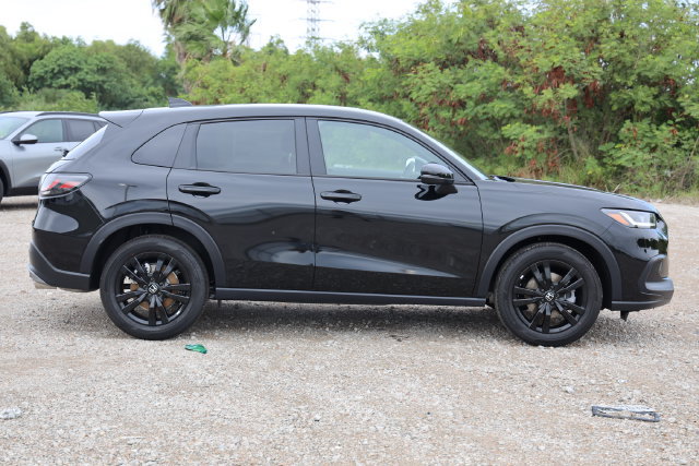 New 2027 Honda HR-V Sport image 8
