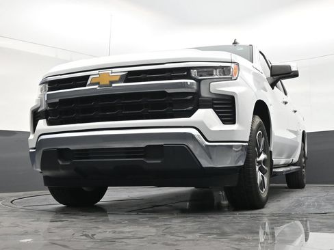 Used 2022 Chevrolet Silverado 1500 LT RWD image 27