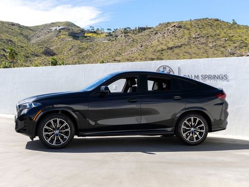 Used 2025 BMW X6 xDrive40i image 3
