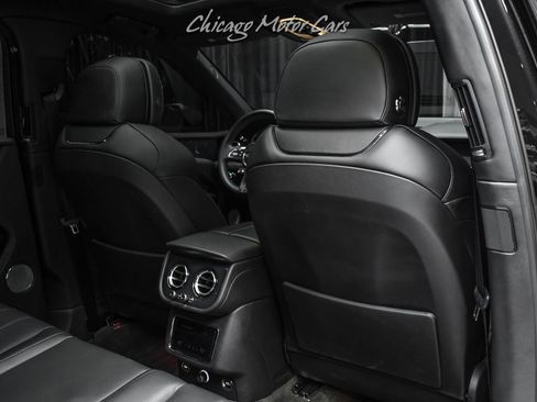 Used 2021 Bentley Bentayga AWD/4WD image 36