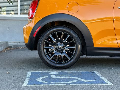 Used 2017 MINI Cooper 2-Door Hardtop FWD image 28