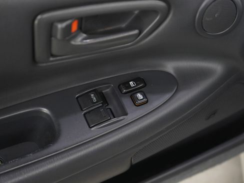 Used 2001 Toyota Solara SLE FWD image 16