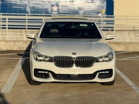 Used 2016 BMW 740i RWD image 2