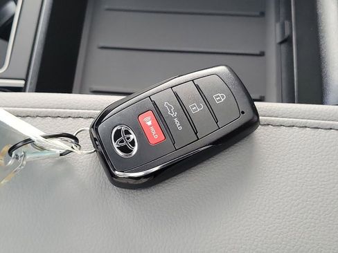 New 2026 Toyota Tundra Limited image 39