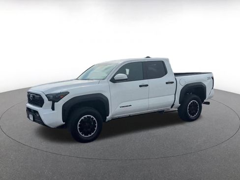 Used 2024 Toyota Tacoma TRD Off-Road AWD/4WD image 8