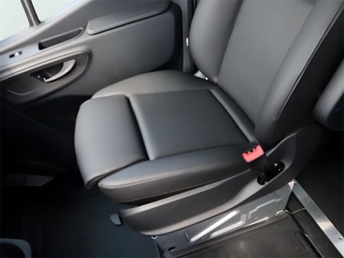 New 2025 Mercedes-Benz Sprinter 2500 image 39