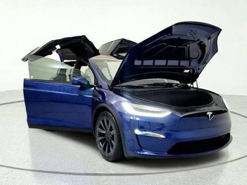 Used 2022 Tesla Model X Plaid AWD/4WD image 11