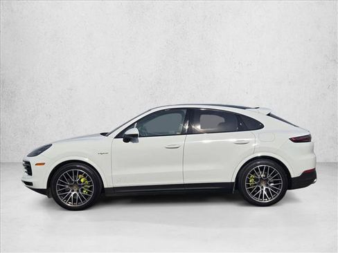 Used 2022 Porsche Cayenne E-Hybrid image 9