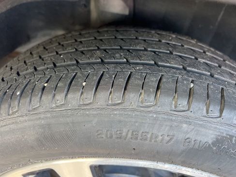 Used 2020 Nissan Kicks SR image 10