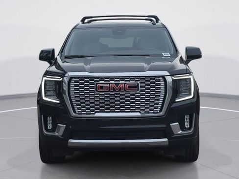 Used 2023 GMC Yukon Denali w/ Advanced Technology Package image 8