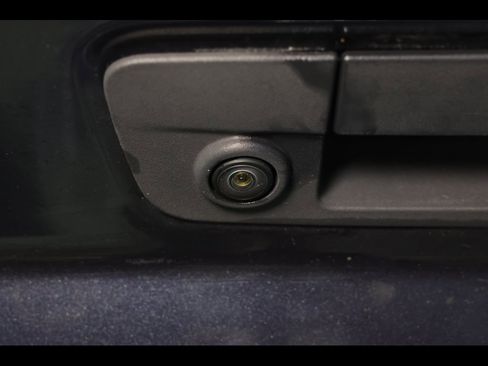 Used 2017 RAM 2500 Tradesman w/ Chrome Appearance Group image 23