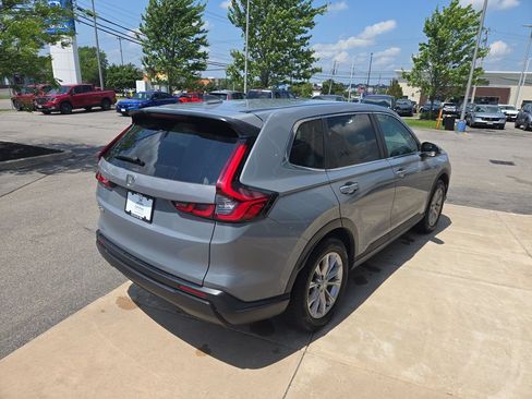 Certified 2024 Honda CR-V EX image 3