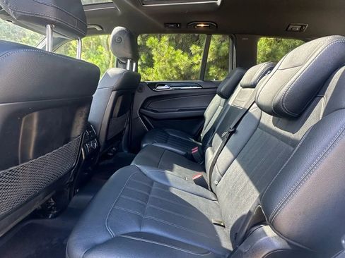 Used 2019 Mercedes-Benz GLS 450 4MATIC image 11