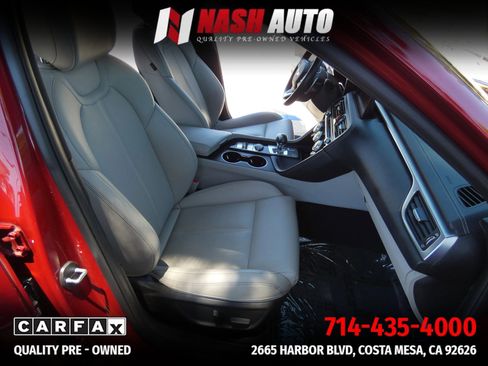 Used 2022 Genesis G70 2.0T RWD image 22