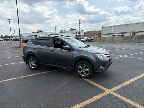 Used 2015 Toyota RAV4 XLE w/ Outdoor Package AWD/4WD image 6